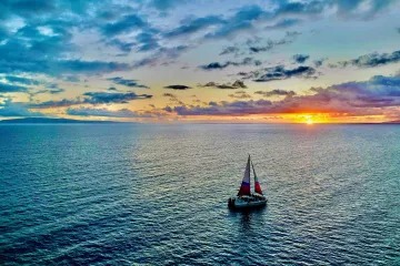 imgi_34_Sunset-Sail-on-a-Charming-Hawaiian-Catamaran-image-2